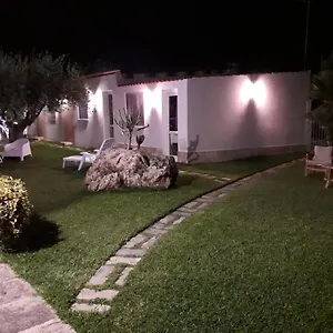 https://la-casetta-di-viale-paradiso.sicilyhotelsitaly.net