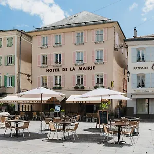 Hotel Logis - De La Mairie ***