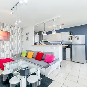 Apartment R'apparts T3 Pop Culture